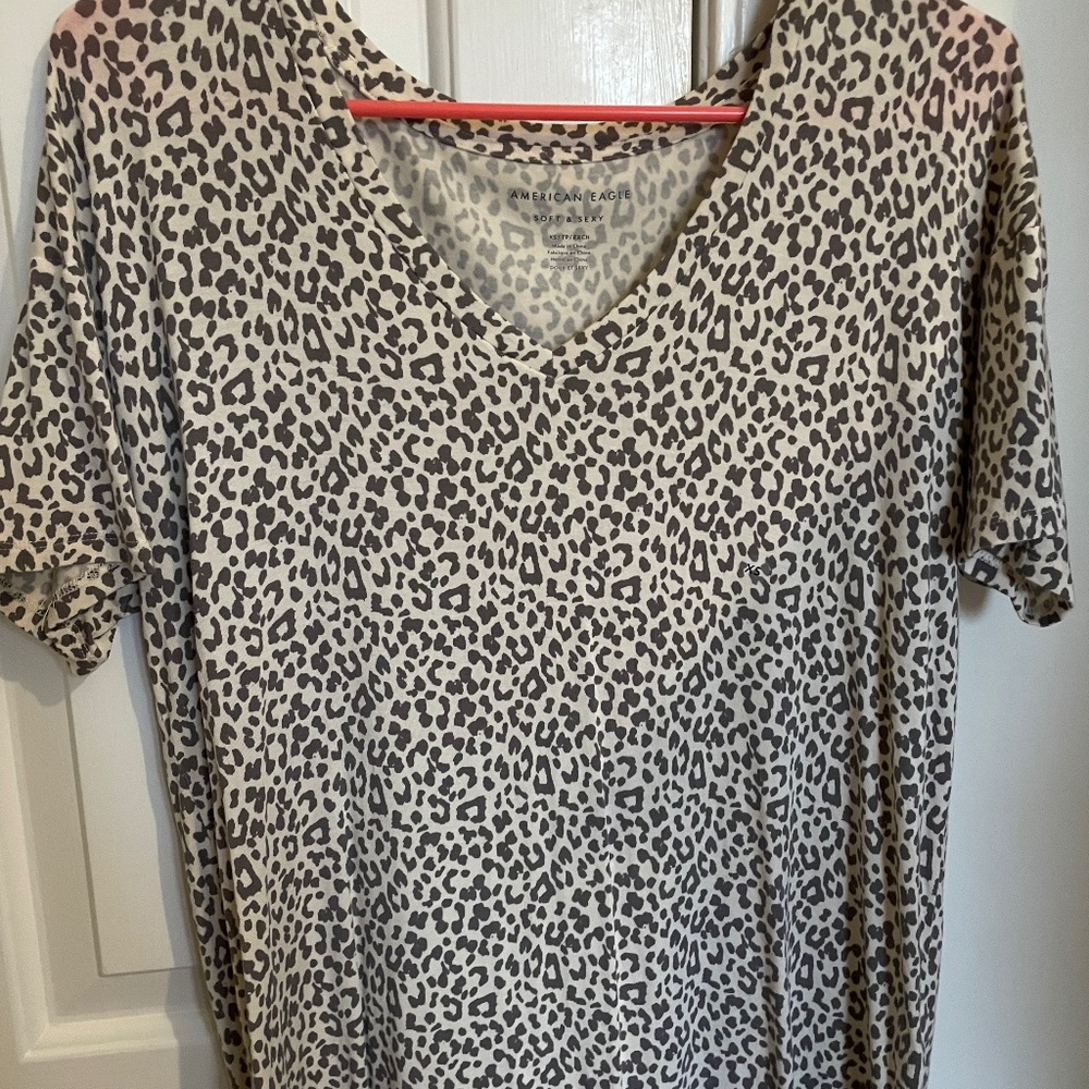 American Eagle Soft & Sexy Leopard Top Size XS